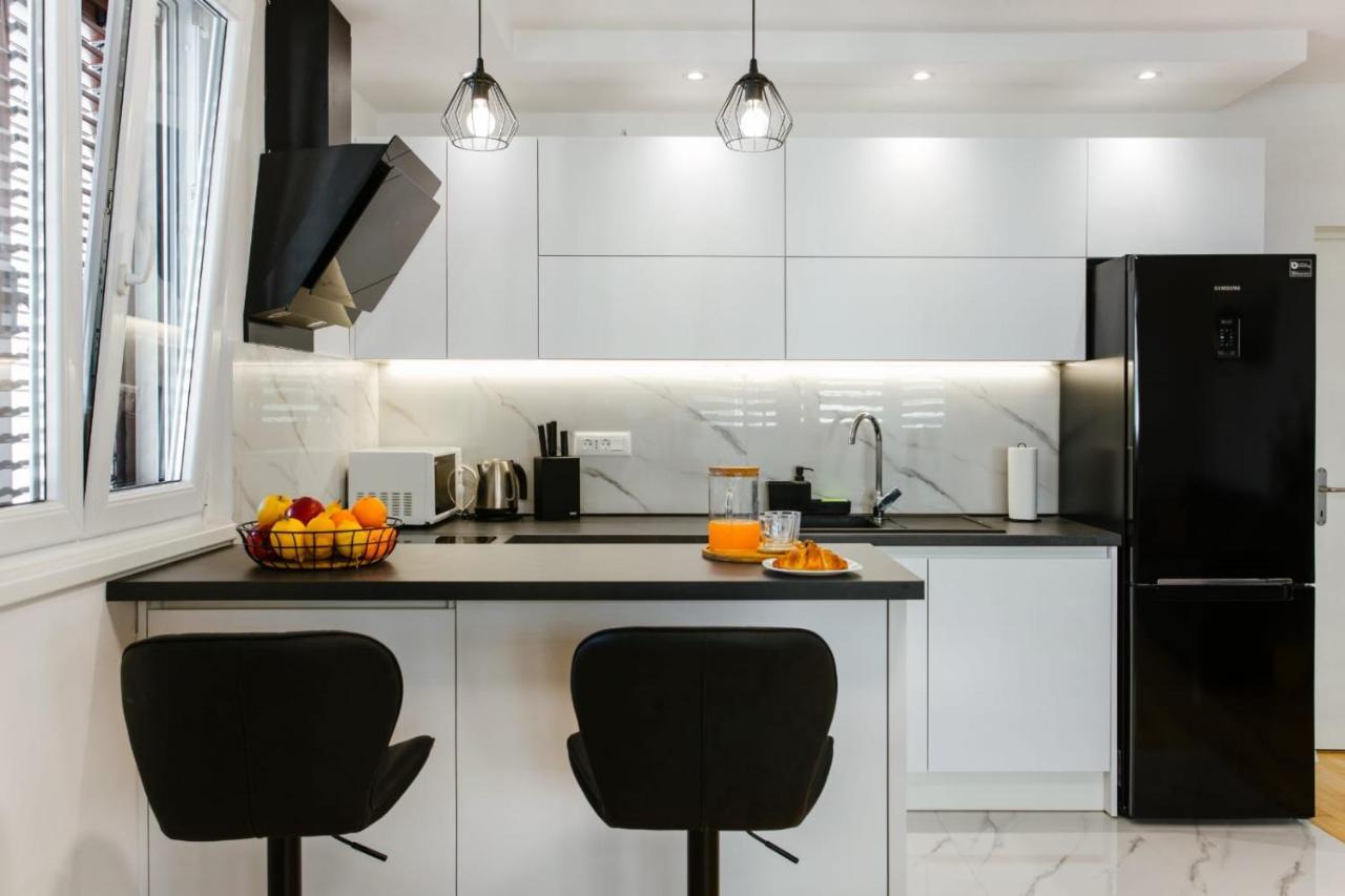 אומיס Apartment Bozic מראה חיצוני תמונה