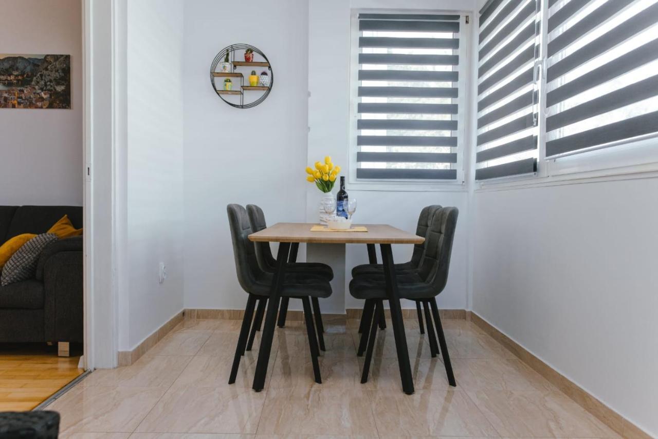 אומיס Apartment Bozic מראה חיצוני תמונה