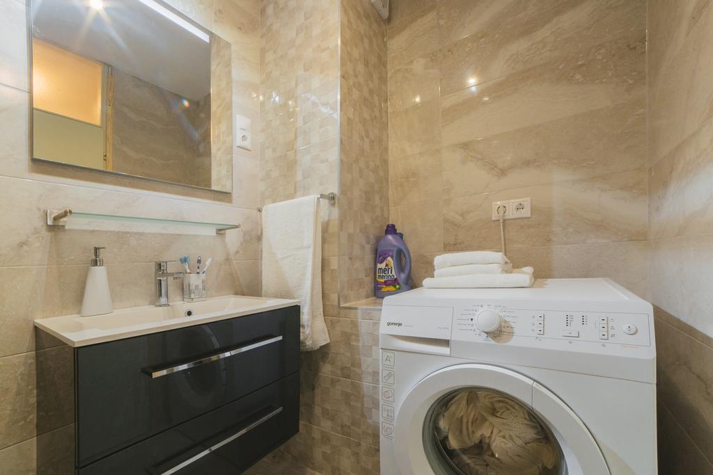 אומיס Apartment Bozic מראה חיצוני תמונה